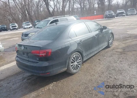 2016 Volkswagen Jetta 1.8T Sport из США, поврежденный, VIN 3VWD17AJ2GM399027